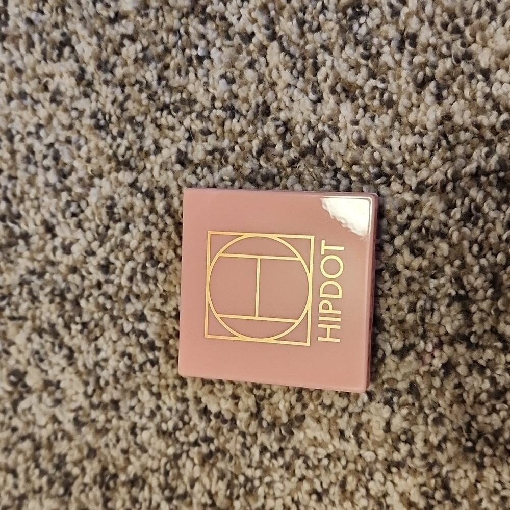 Hipdot Red Moon Blush